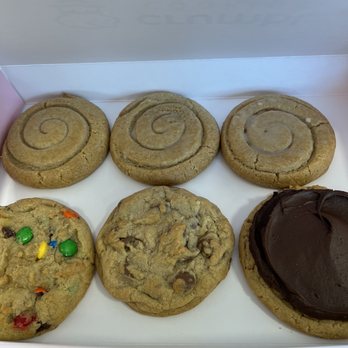 Crumbl - Concord - my faves - Bakeries Near Me - Concord, California Crumbl - Concord - my faves - Bakeries Near Me - Concord, California