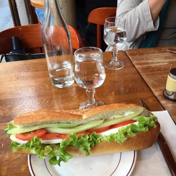 Le Quasimodo Notre-Dame - The most relish brie n vegetable sandwich. - Pariisi, 75