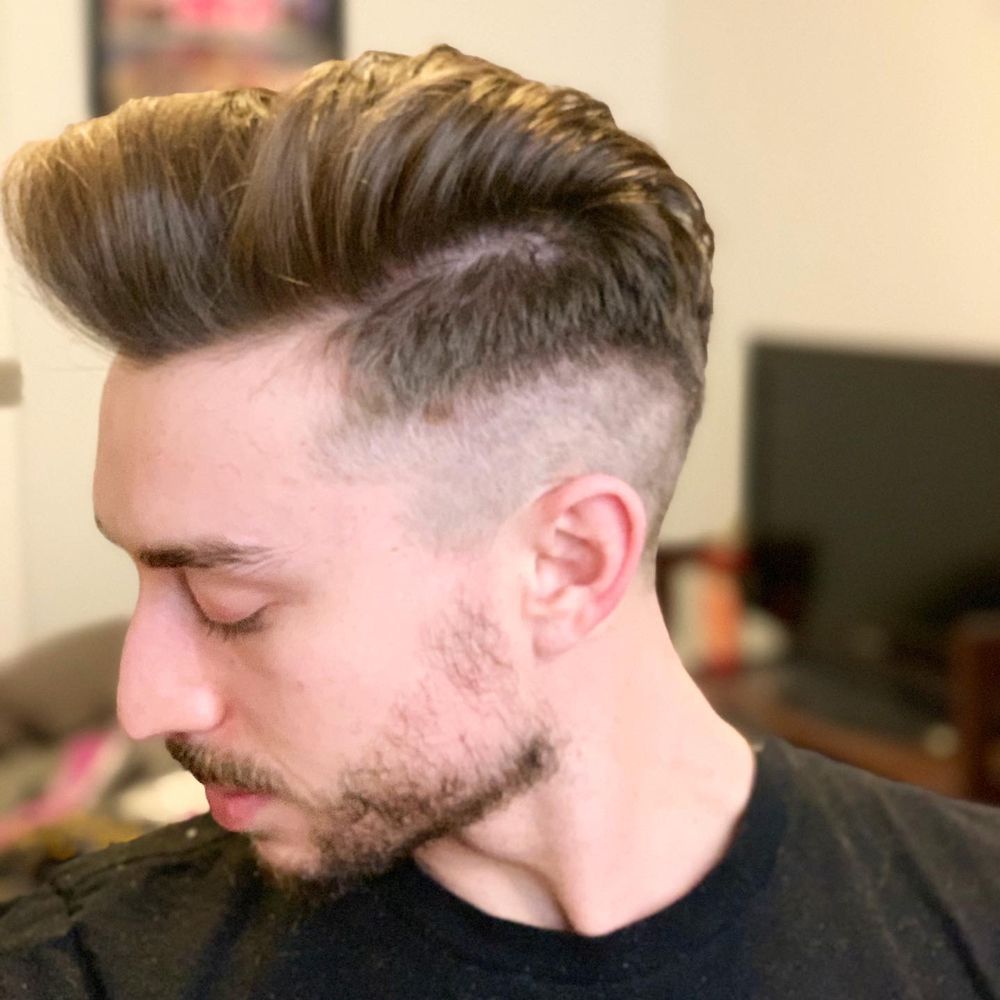 The Broadway Barber Logo