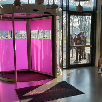 Moxy Berlin Ostbahnhof - Hotels Near Me - Berlin, BE Moxy Berlin Ostbahnhof - Hotels Near Me - Berlin, BE