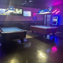 Misty Nights Bar & Grill - Pool tables inside