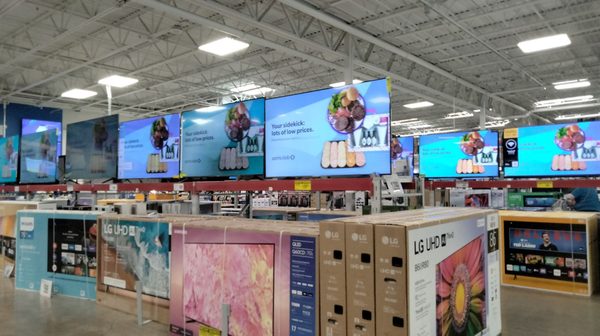 Sam's Club by null
