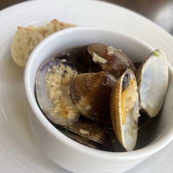 100 Sails Restaurant & Bar - Buffets Near Me - Honolulu, Hawaii 100 Sails Restaurant & Bar - Buffets Near Me - Honolulu, Hawaii
