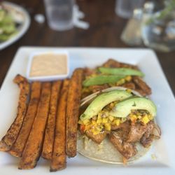 Dockside Market & Grill - Fish Tacos