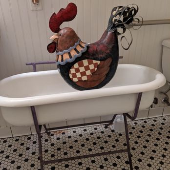 Sweet Tomato - interesting decor in restroom - Breakfast & Brunch Near Me - Oyster Bay, New York Sweet Tomato - interesting decor in restroom - Breakfast & Brunch Near Me - Oyster Bay, New York