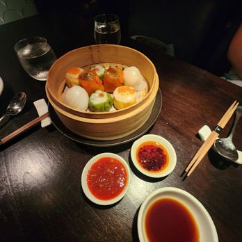 Hakkasan - Miami - Dim Sum platter - Dim Sum Near Me - Miami Beach, Florida Hakkasan - Miami - Dim Sum platter - Dim Sum Near Me - Miami Beach, Florida