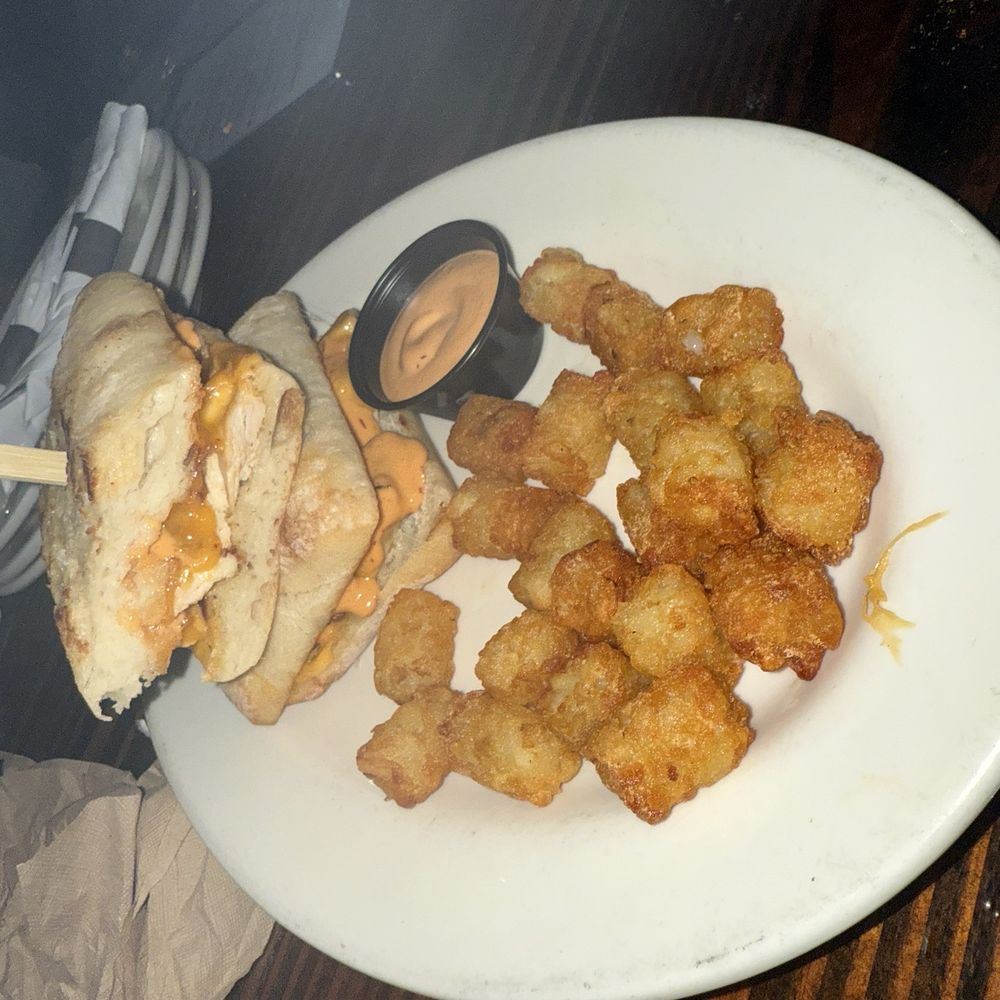 Daisy's Nashville Lounge - Chicken sandwich. Very good - Lounges Near Me - Patchogue, New York Daisy's Nashville Lounge - Chicken sandwich. Very good - Lounges Near Me - Patchogue, New York
