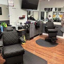 Sandi’s Old Time Barbershop
