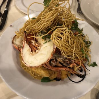 Lemon Grass - Special curry with egg noodles, chicken, scallop and lobster - Thai Near Me - Syracuse, New York Lemon Grass - Special curry with egg noodles, chicken, scallop and lobster - Thai Near Me - Syracuse, New York