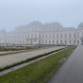 Belvedere Garten - Foggy day at Belvedere - Parks Near Me - Vienna, 9