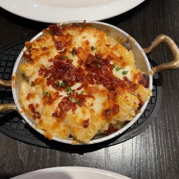 Gordon Ramsay Hell's Kitchen - Prosciutto mac & cheese - Steakhouses Near Me - Stateline, Nevada Gordon Ramsay Hell's Kitchen - Prosciutto mac & cheese - Steakhouses Near Me - Stateline, Nevada