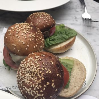 Dalloway Terrace - sliders - Cocktail Bars Near Me - London, XGL Dalloway Terrace - sliders - Cocktail Bars Near Me - London, XGL