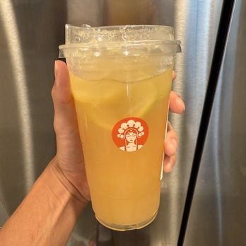 Chagee - Jasmine Green Citrus Teafresher - Coffee & Tea Near Me - Glendale, California Chagee - Jasmine Green Citrus Teafresher - Coffee & Tea Near Me - Glendale, California