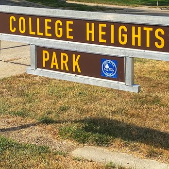 College Heights Park - Main Park Sign - Playgrounds Near Me - Bellevue, Nebraska College Heights Park - Main Park Sign - Playgrounds Near Me - Bellevue, Nebraska