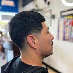 Jet The Barber - Low Fade with line up