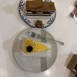 Lotus Cake and Lemon Cheesecake