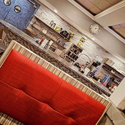 Piston Diner by null