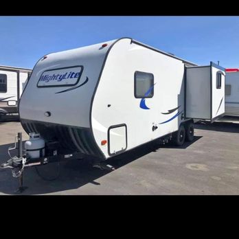 Bobby Waynes RV - RV Dealers Near Me - Lancaster, California