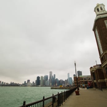 Navy Pier - Landmarks & Historical Buildings Near Me - Chicago, Illinois