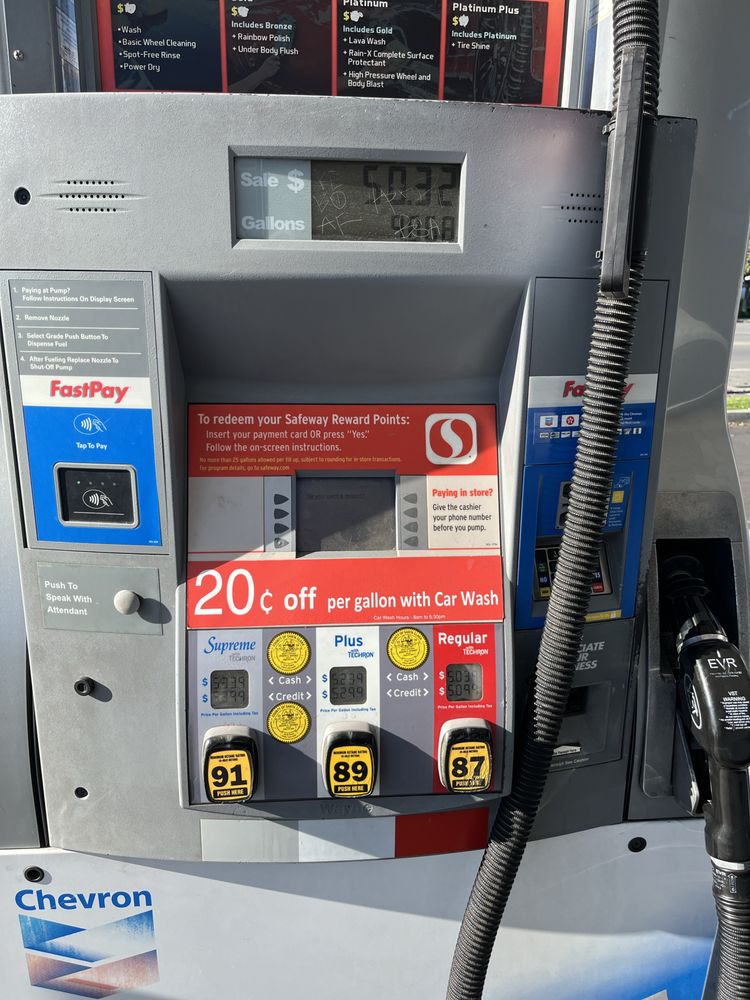 CHEVRON Updated September 2024 13 Reviews 401 Leavesley Rd