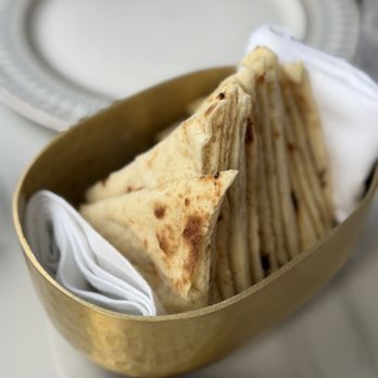 Milos Taverna - Greek Near Me - San Francisco, California