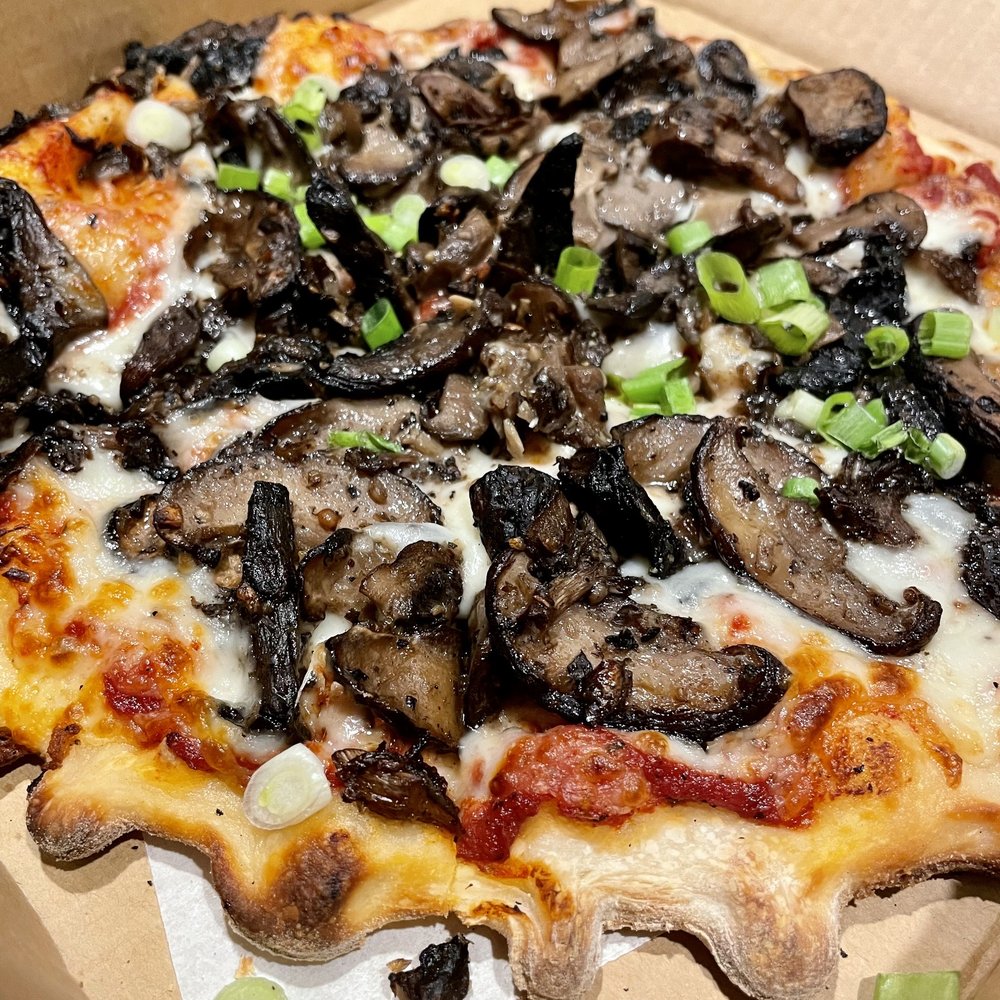 PIZZA ETC Updated October 2024 20 Photos & 34 Reviews 556 N