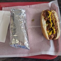 Arbetter Hotdogs - COP dog (chili, onion, pickle)