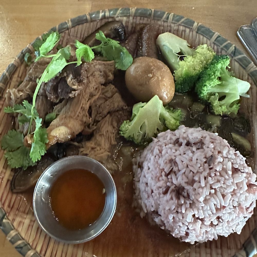 Lots Of Eats - Kao khao moo - Thai Near Me - North Andover, Massachusetts Lots Of Eats - Kao khao moo - Thai Near Me - North Andover, Massachusetts