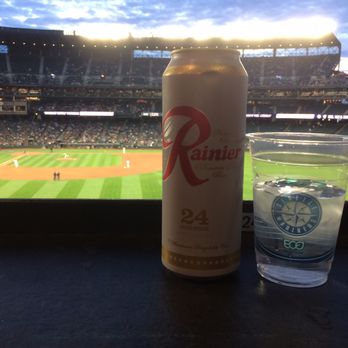Hit It Here Cafe and Bar - Beer! - Sports Bars Near Me - Seattle, Washington