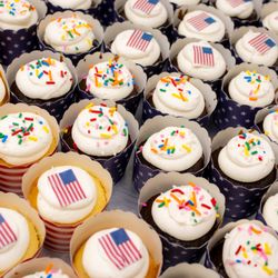 Plates And Platters - Custom cupcakes baked fresh by Jo