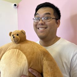 Potobox - Cute props like this giant teddy bear with a miniature head