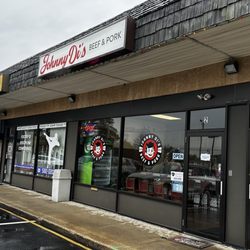 Johnny Di's Beef & Pork - Outside