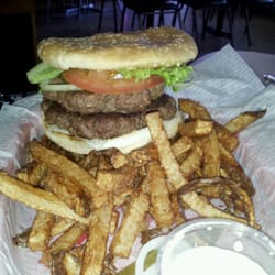 Drunken Monkey Bar & Grill - Double burger
