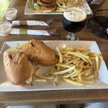 Cafe Dantorels - Steak sandwich - Cafes Near Me - Sacramento, California Cafe Dantorels - Steak sandwich - Cafes Near Me - Sacramento, California