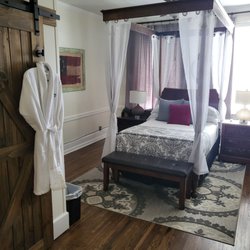 Magnolia Manor and Chapel