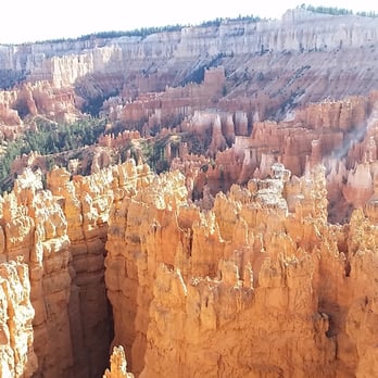 Navajo Loop - At Sunset Point - Hiking Near Me - Bryce, Utah