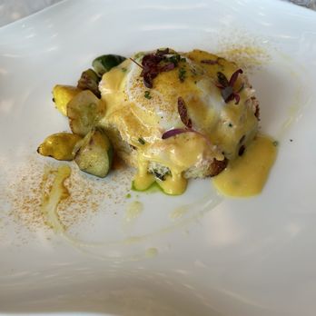 Le Jardinier - Salmon Benedict (HRW portion) - French Near Me - Houston, Texas Le Jardinier - Salmon Benedict (HRW portion) - French Near Me - Houston, Texas