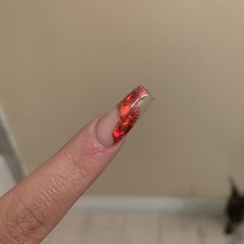 Le's O Nails - Nail Salons Near Me - Oxnard, California