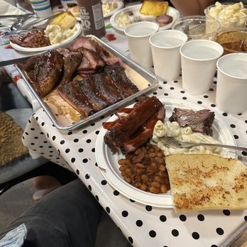 Canyons Barbeque - Barbeque Near Me - Castro Valley, California