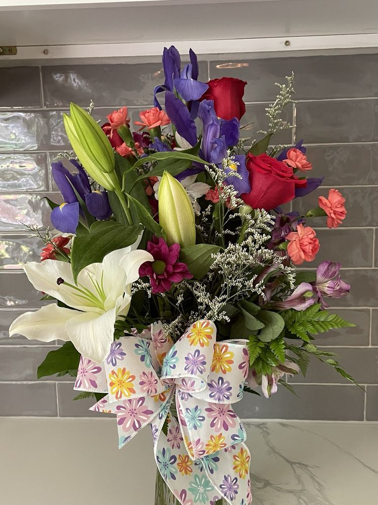 EMILE’S FLORAL DESIGN Updated August 2024 15 Reviews 119