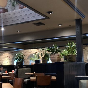Cheddar's Scratch Kitchen - Socially distanced on a Sunday evening - American Near Me - Cordova, Tennessee