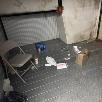 iStorage - Condition of the storage unit I rented at eye storage when I arrived, including a drug paraphernalia - Self Storage Near Me - San Francisco, California