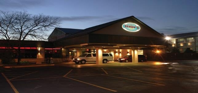 Teddy's Restaurant and Lounge Logo