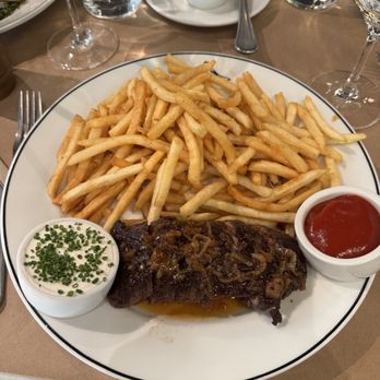 Bluebird - Steak Frites - French Near Me - Chapel Hill, North Carolina