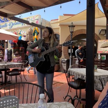 El Mesón de Ensenada - Local musician - Seafood Near Me - Ensenada, BCN