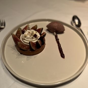 Gary Danko - Almond and fig tart - New American Near Me - San Francisco, California