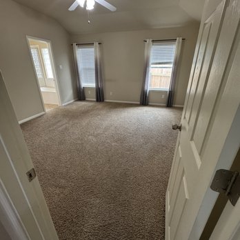Gritz Cleaning Services - Master Bedroom - Home Cleaning Near Me