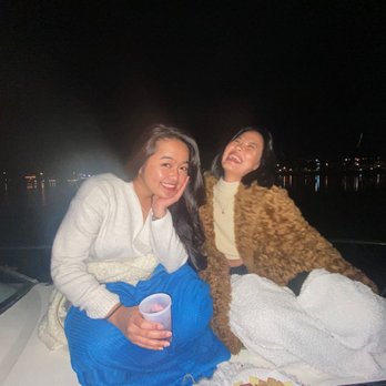 Boat And Bottle - Boat Tours Near Me
