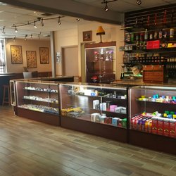The Smoking Glass Lounge - Not your average head shop.