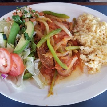 Restaurant Latina - Tilapia ranchero - Salvadoran Near Me - Carrollton, Texas Restaurant Latina - Tilapia ranchero - Salvadoran Near Me - Carrollton, Texas